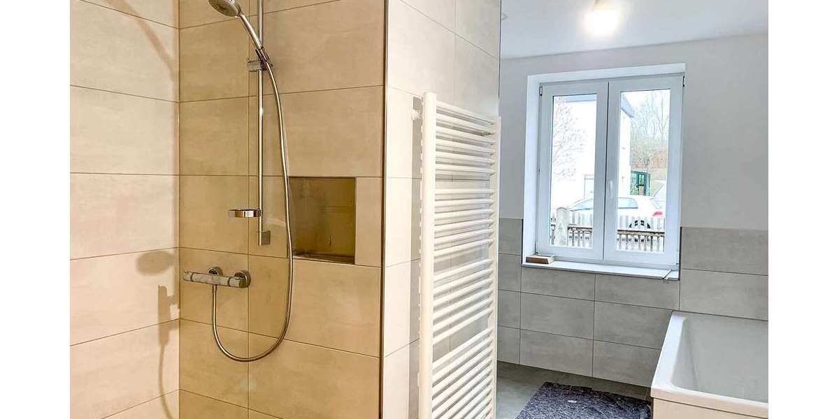 Etagenwohnung Rödlitz Rödlitz - 5 Zimmer, 150 m&sup2;, 1.350&euro; | Angebot:27314368