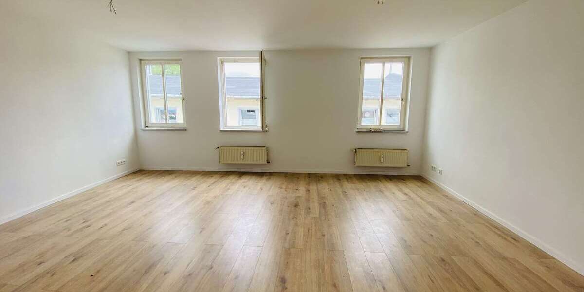 Etagenwohnung Gotha Gotha Nord - 3 Zimmer, 101 m&sup2;, 810&euro; | Angebot:27322973