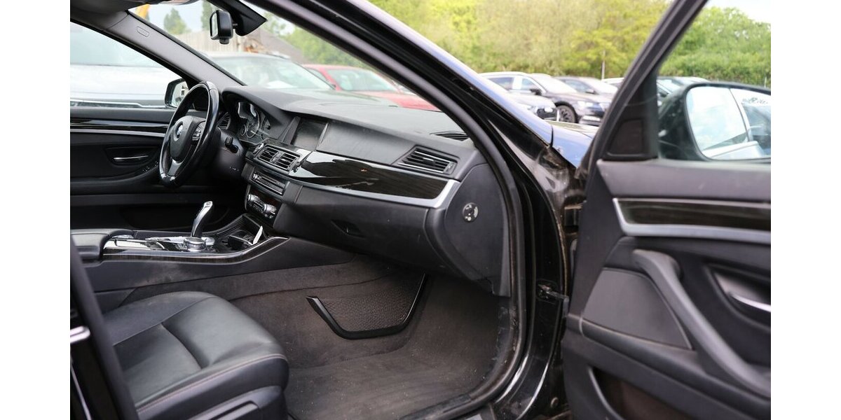 BMW 520d Touring BUSINESS LUXURY / LEDER, XENON 230.000 km 9.102 &euro; Hamm 59077