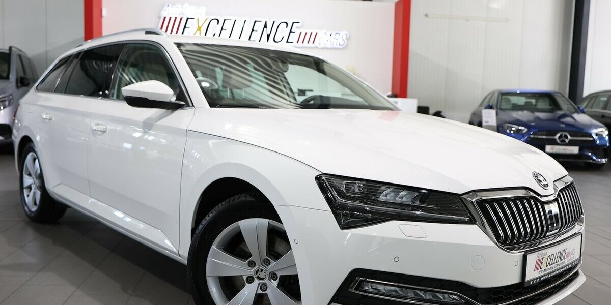 Skoda Superb Combi 2.0 TDI DSG STYLE / WHITE & BEIGE / 108.000 km 21.111 &euro; Hamm 59077