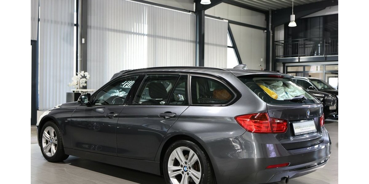 BMW 318d Touring blue PERFORMANCE SPORT / PANORAMA 80.000 km 13.777 &euro; Hamm 59077