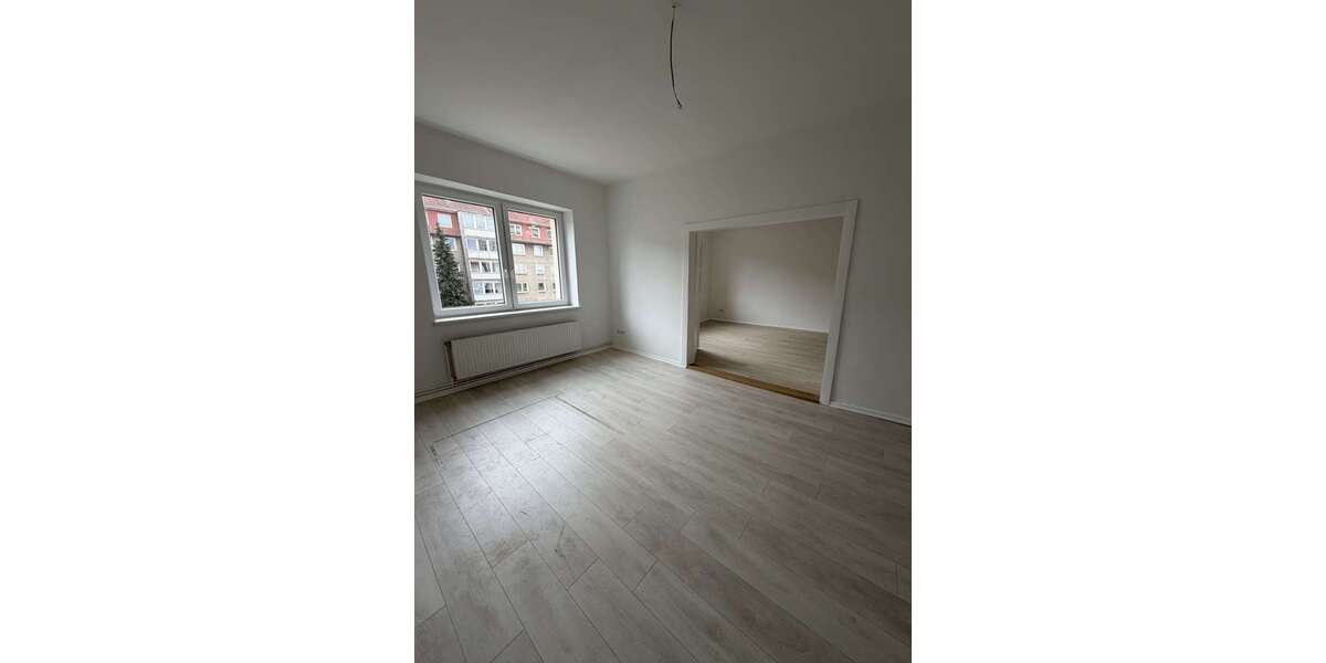 Etagenwohnung Hannover List - 5 Zimmer, 121 m&sup2;, 1.100&euro; | Angebot:27313202