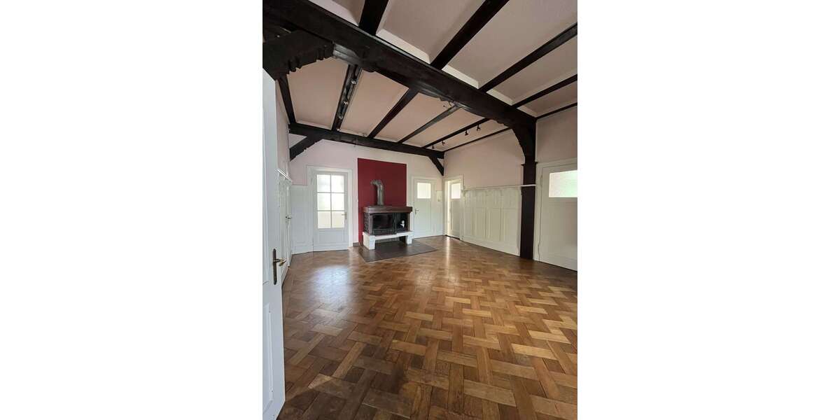 Etagenwohnung Uelzen - 5 Zimmer, 145 m&sup2;, 1.000&euro; | Angebot:27318574