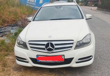 Mercedes-Benz 220 360.099 km 6.500 &euro; Marl 45770