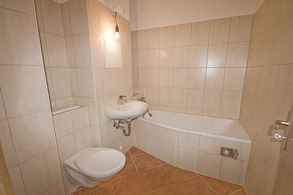 Etagenwohnung Halle (Saale) Südliche Innenstadt - 4 Zimmer, 71 m&sup2;, 531&euro; | Angebot:27310778