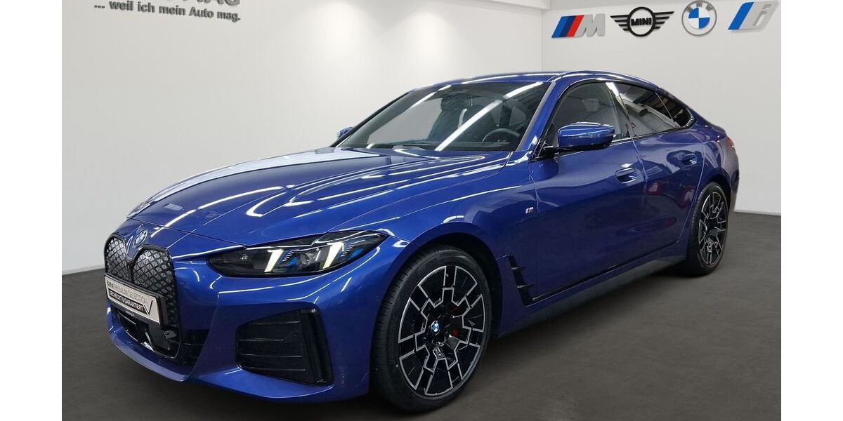 BMW i4 29.439 km 53.990 &euro; München 81827