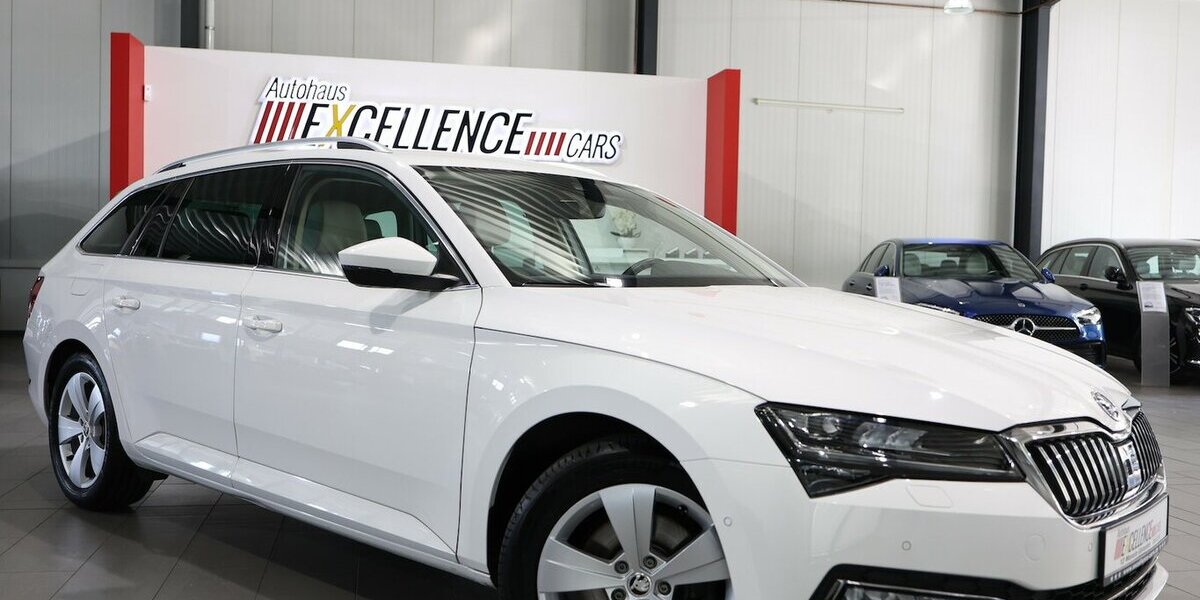 Skoda Superb Combi 2.0 TDI DSG STYLE / WHITE & BEIGE / 108.000 km 21.111 &euro; Hamm 59077
