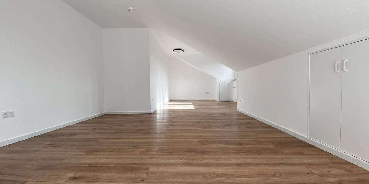Etagenwohnung Kaiserslautern Einsiedlerhof - 4 Zimmer, 90 m&sup2;, 890&euro; | Angebot:27316697