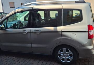 Ford Tourneo Courier 138.300 km 6.900 &euro; Castrop-Rauxel 44577