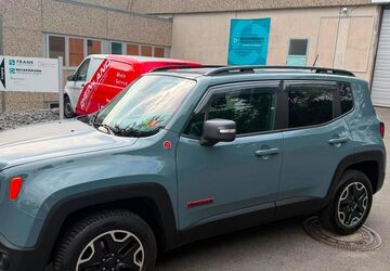 Jeep Renegade 93.000 km 13.999 &euro; Solingen 42697