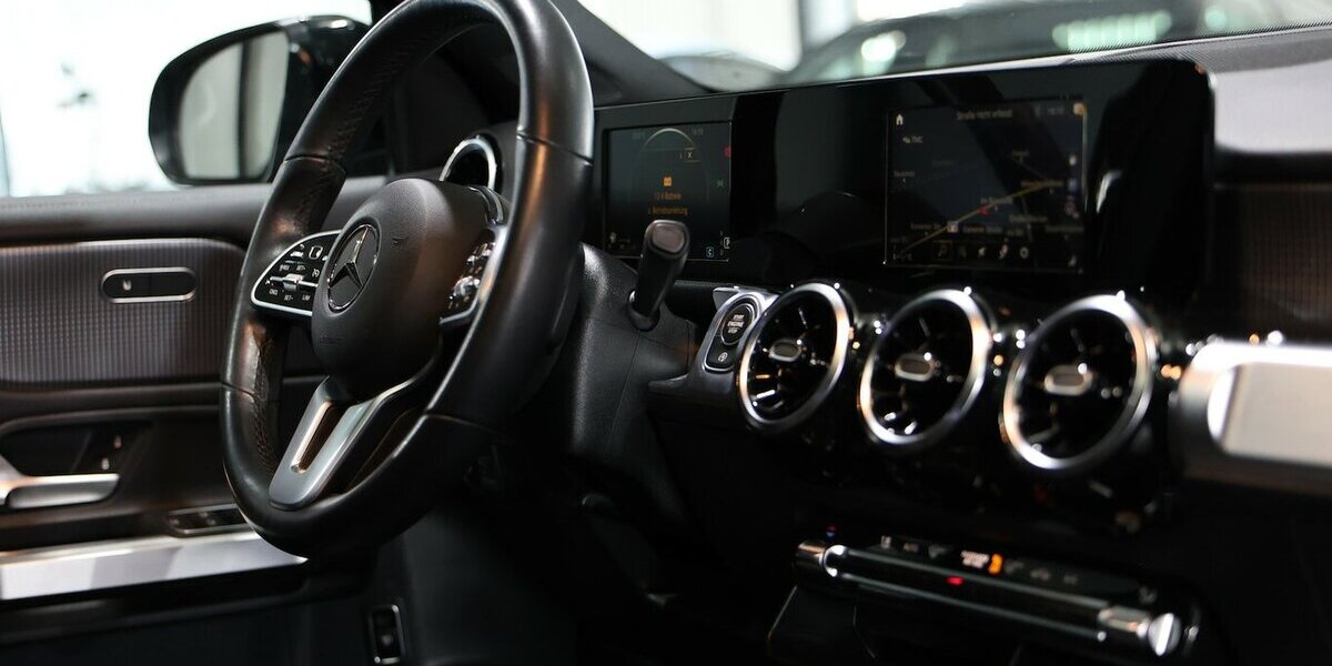 Mercedes-Benz GLB 200 d PROGRESSIVE SPORT / PANORAMA, MATRIX 144.000 km 27.991 &euro; Hamm 59077