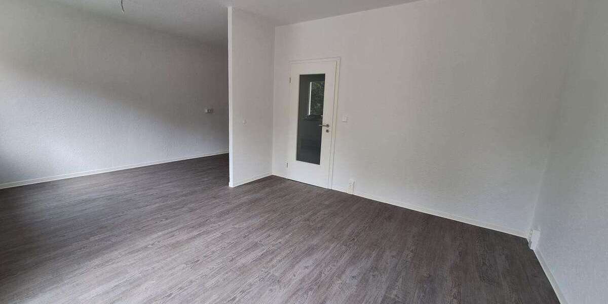 Etagenwohnung Magdeburg Neustädter Feld - 4 Zimmer, 64 m&sup2;, 480&euro; | Angebot:27305451