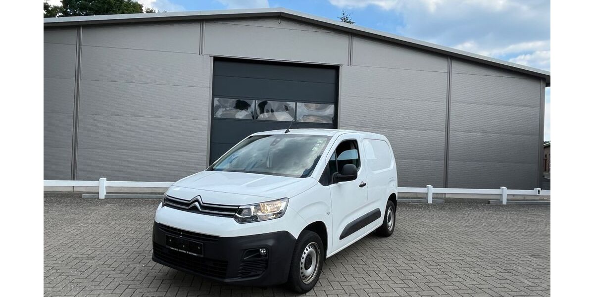 Citroen Berlingo 89.000 km 8.999 &euro; Ganderkesse 27777