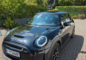 Mini Cooper SE 29.000 km 19.980 &euro; Köln 50999