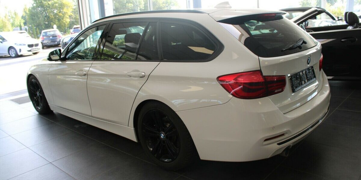 BMW 318 318d Touring Aut. Sport Line 105.126 km 16.980 &euro; Euskirchen 53881