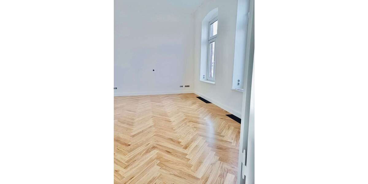 Etagenwohnung Schwerin - 5 Zimmer, 104 m&sup2;, 1.370&euro; | Angebot:27005113