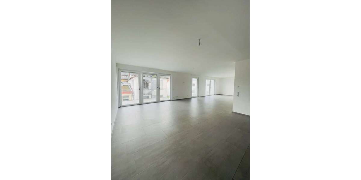 Etagenwohnung Eschborn - 4 Zimmer, 150 m&sup2;, 2.247&euro; | Angebot:27317258