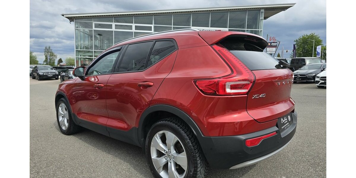 Volvo XC40 T4 MOMENTUM AWD/KLIMA/LEDER/ PRO-PAKET/LED 52.808 km 23.900 &euro; Villingen-Schwenningen 78054