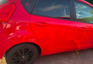 Ford Fiesta 194.590 km 2.500 &euro; Herzogenrath 52134