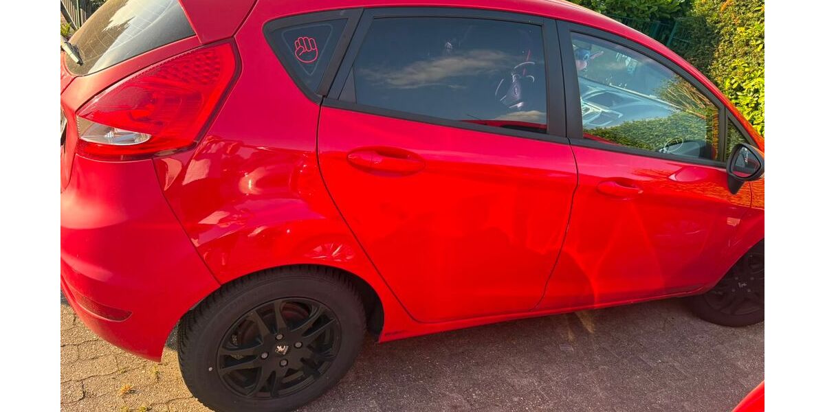 Ford Fiesta 194.590 km 2.500 &euro; Herzogenrath 52134
