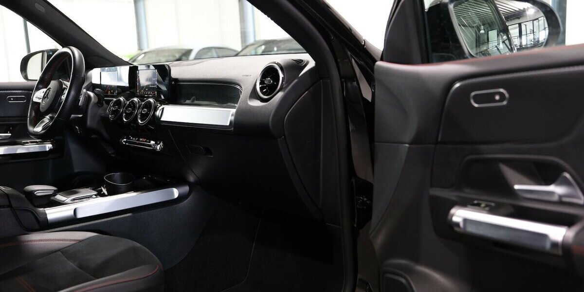 Mercedes-Benz GLB 200 d AMG-LINE SPORT NIGHT PERFORMANCE / TOP 113.000 km 29.444 &euro; Hamm 59077