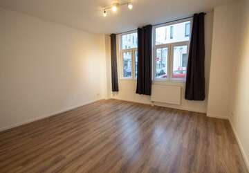 Wohnung Bremerhaven Mitte - 2 Zimmer, 76 m&sup2;, 540&euro; | Angebot:27318785