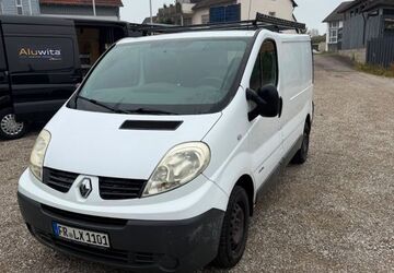 Renault Trafic 117.000 km 8.599 &euro; Breisach 79206