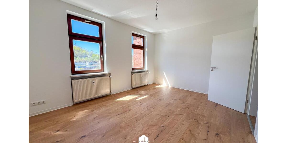 Dachgeschoßwohnung Greiz - 4 Zimmer, 83 m&sup2;, 480&euro; | Angebot:26476621