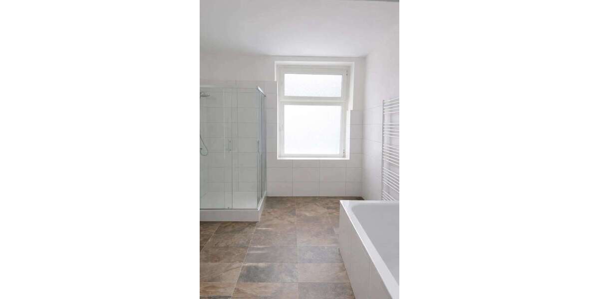 Etagenwohnung Wuppertal Langerfeld - 4 Zimmer, 105 m&sup2;, 790&euro; | Angebot:27322328