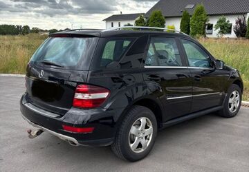 Mercedes-Benz ML 350 305.000 km 6.999 &euro; Straßkirchen 94342