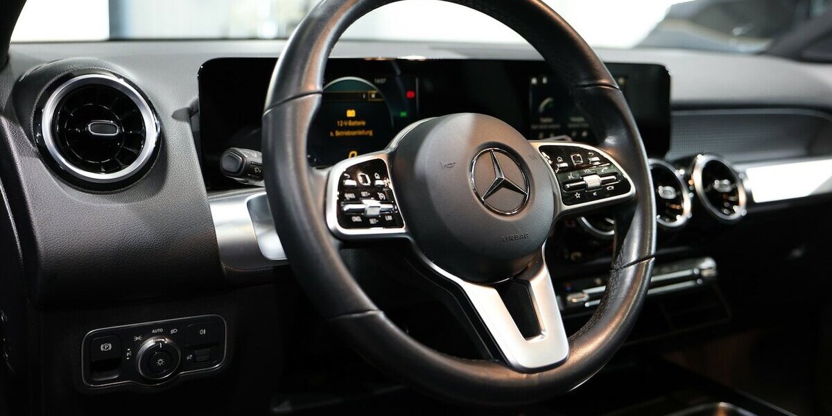Mercedes-Benz GLB 200 d PROGRESSIVE SPORT / PANORAMA, MATRIX 144.000 km 27.991 &euro; Hamm 59077