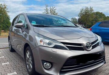 Toyota Verso 163.320 km 9.999 &euro; Nackenheim 55299