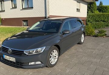VW Passat Variant 295.000 km 8.150 &euro; Müllenbach 53520