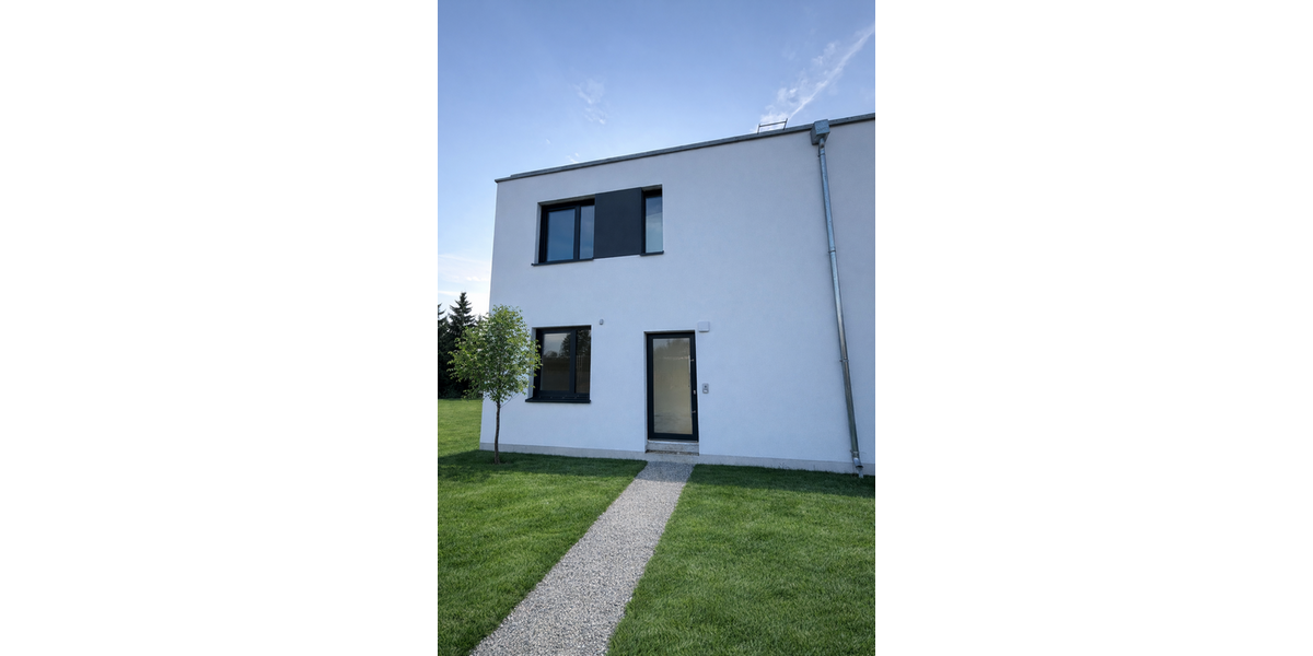 Etagenwohnung Zossen - 5 Zimmer, 125 m&sup2;, 1.699&euro; | Angebot:26909884