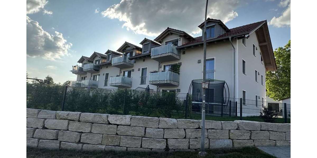 Etagenwohnung Oberding Niederding - 2 Zimmer, 80 m&sup2;, 1.350&euro; | Angebot:27323015