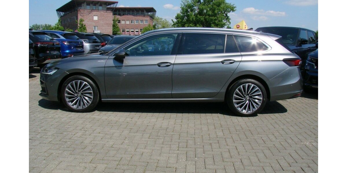 Skoda Superb 2.0TDi L&K 4x4 ACC LED AHK H&K 360º 41.532 km 38.880 &euro; Falkensee 14612