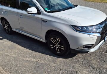 Mitsubishi Plug-in Hybrid Outlander 116.000 km 20.000 &euro; Eslohe 59888