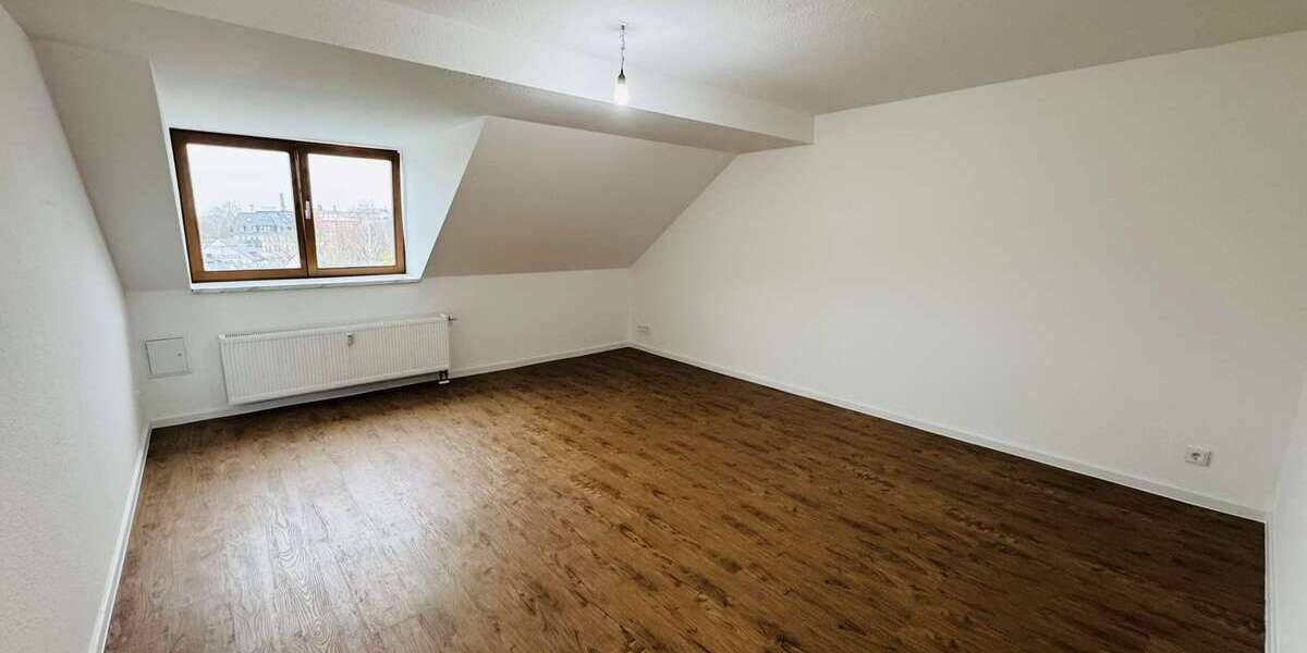 Etagenwohnung Chemnitz Zentrum - 3 Zimmer, 99 m&sup2;, 518&euro; | Angebot:27322972