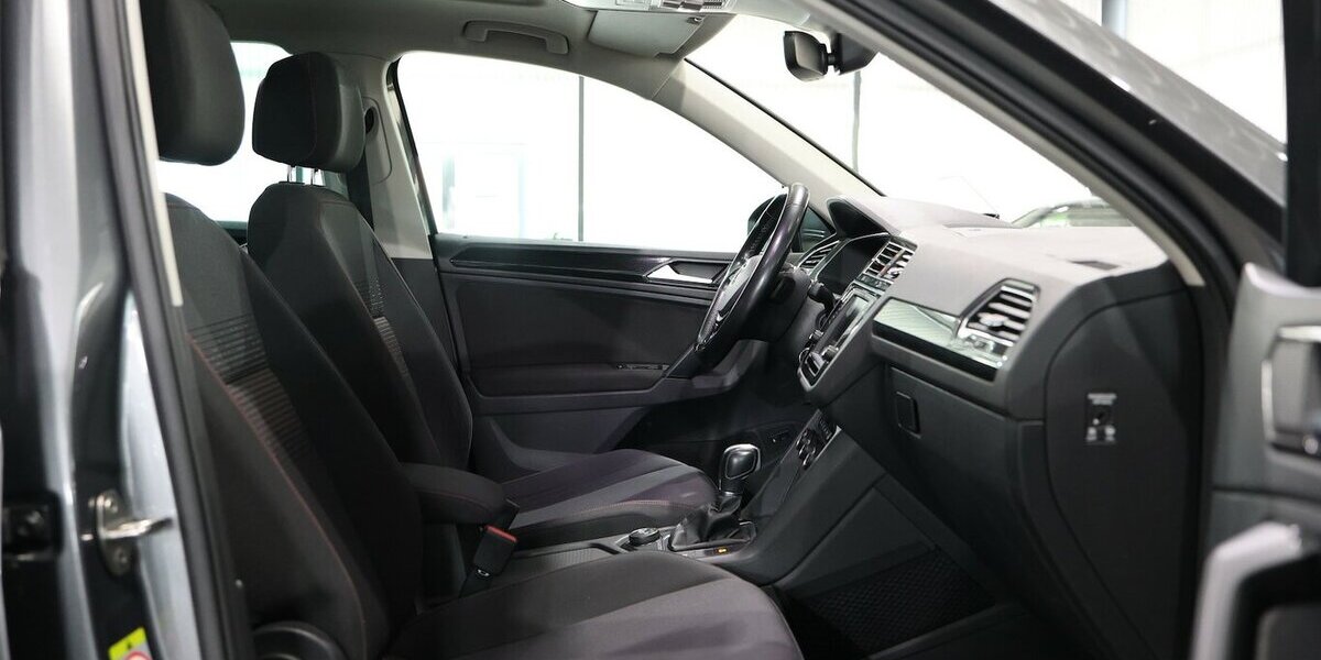 VW Tiguan 2.0 TSI DSG 4M SOUND / PANORAMA / LED 128.000 km 18.555 &euro; Hamm 59077
