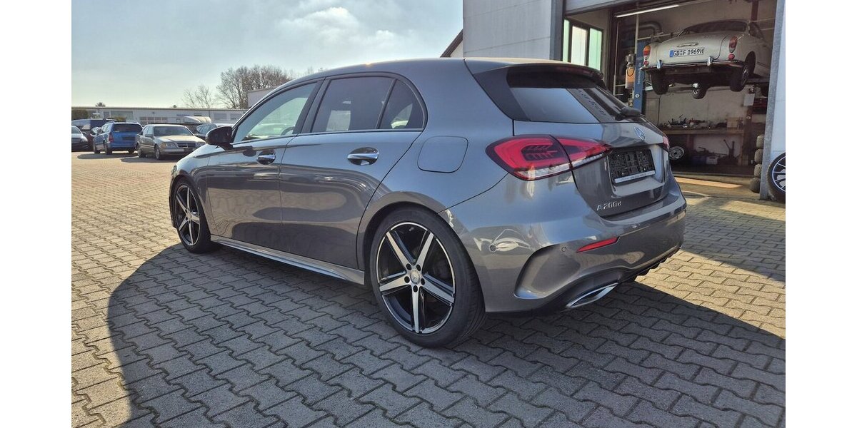 Mercedes-Benz A 200 d AMG Line Automatik, Navi, Rückfahrkamera, 211.222 km 15.990 &euro; Rodgau 63110