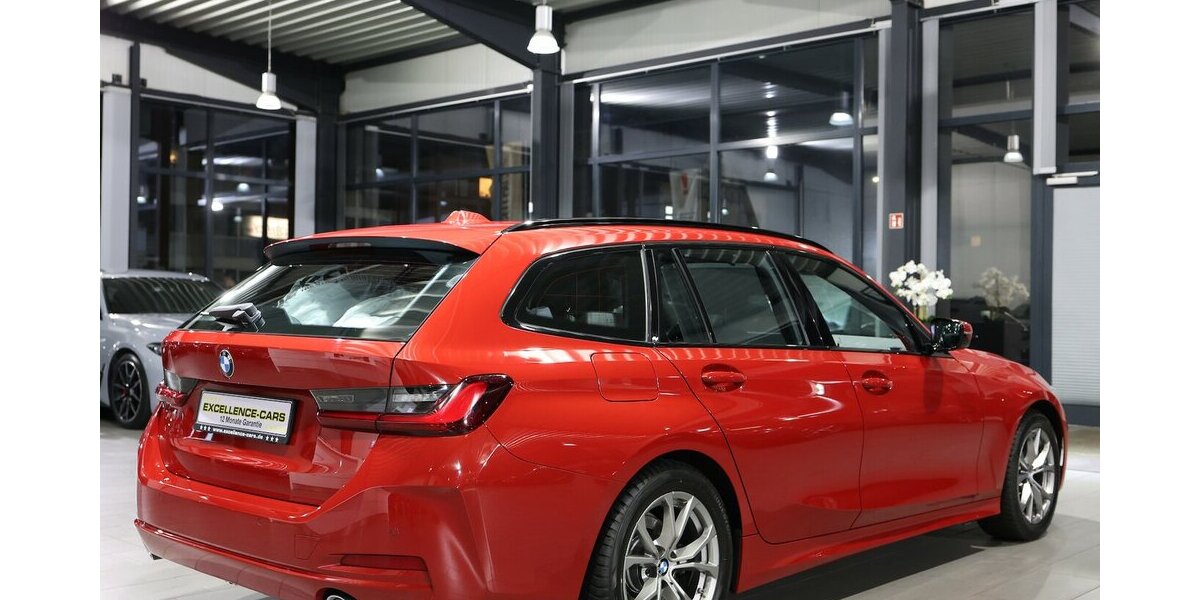 BMW 318d Touring SHADOW SPORT MELBOURNEROT-METALLIC 73.000 km 23.777 &euro; Hamm 59077