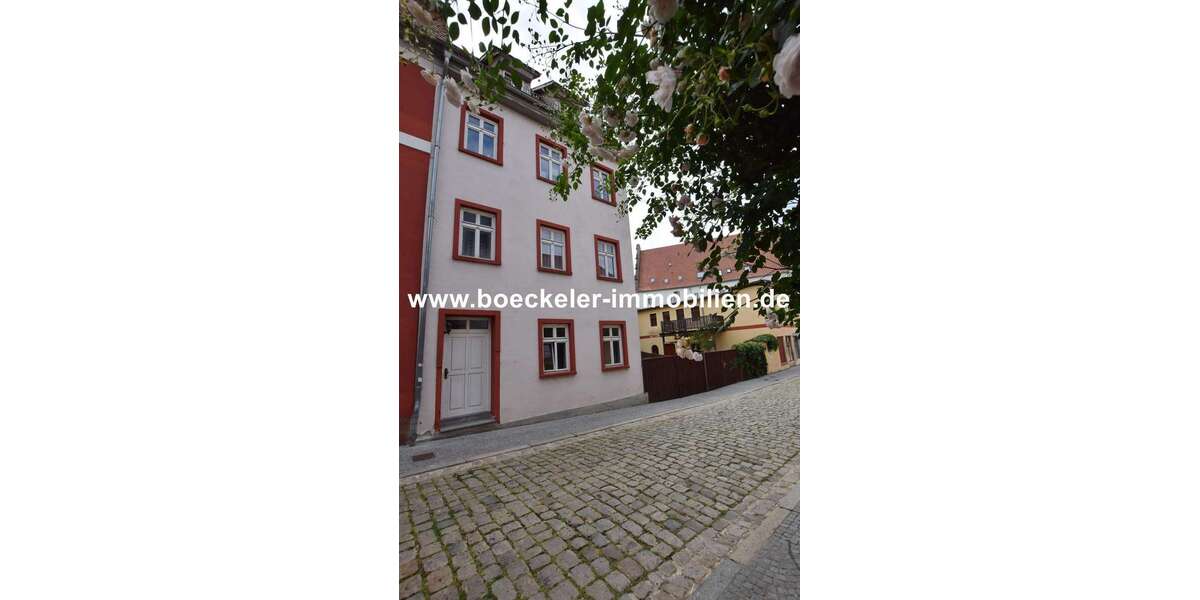 Etagenwohnung Naumburg - 2 Zimmer, 41 m&sup2;, 300&euro; | Angebot:27324999