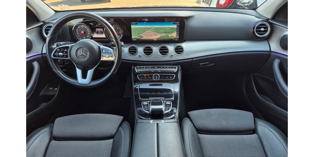 Mercedes-Benz E 400 d T 4M Standheizung, Rückfahrkamera, AHK, Co 203.000 km 17.990 &euro; Rodgau 63110