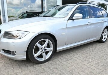 BMW 320 dAut tour Klimaaut Pano Navi Leder PDC 17Alu 240.000 km 6.400 &euro; Seevetal - Hittfeld 21218