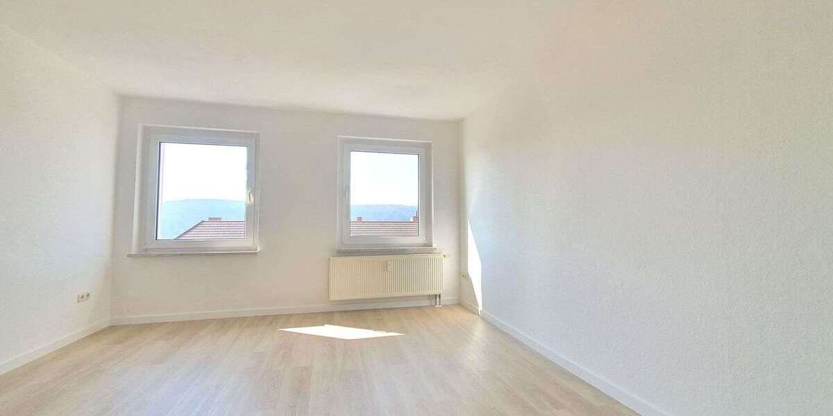Etagenwohnung Meiningen Ost - 3 Zimmer, 66 m&sup2;, 528&euro; | Angebot:27318551