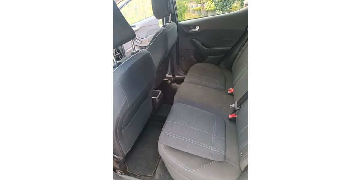 Ford Fiesta 125.000 km 6.500 &euro; Perasdorf 94366