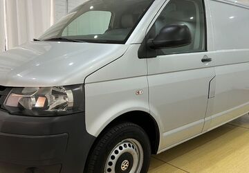 VW T5 Transporter 181.700 km 7.900 &euro; Halberstadt 38820
