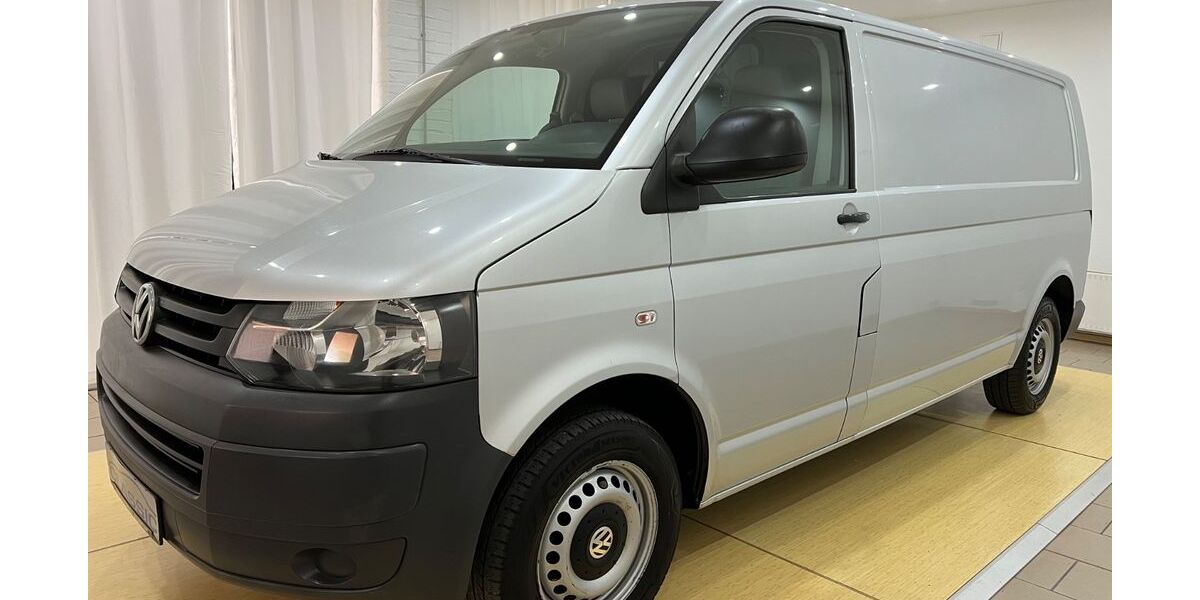 VW T5 Transporter 181.700 km 7.900 &euro; Halberstadt 38820