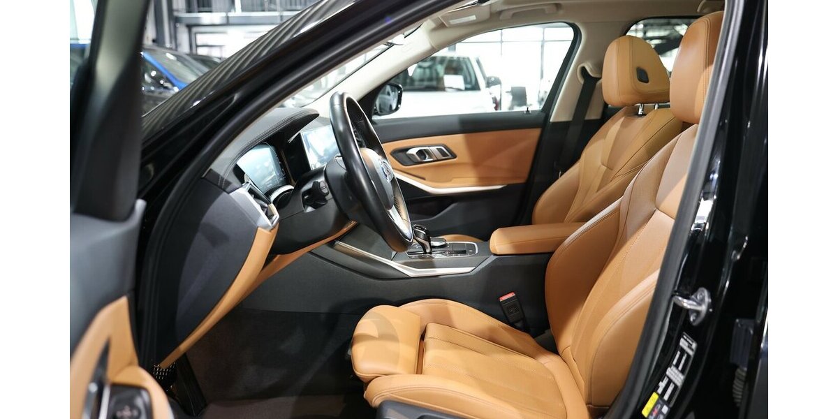 BMW 330e Touring xDrive LUXURY LINE PANORAMA, LASER 133.000 km 23.993 &euro; Hamm 59077