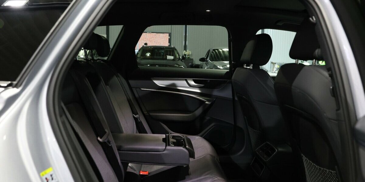 Audi A6 Avant 40 TDI S-LINE BLACK / PANORAMA, LED, VC 30.000 km 40.444 &euro; Hamm 59077